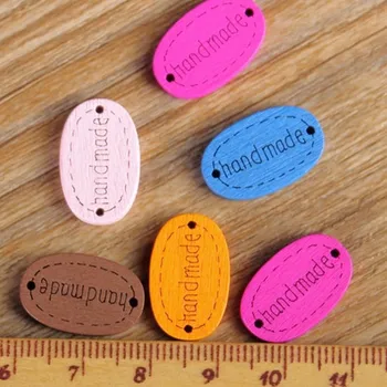 Смесени дървени детски овални бутони за ръчна работа с 2 дупки за шиене на дрехи, пуговица с букви са ръчно изработени 1,8 см * 1,1 см