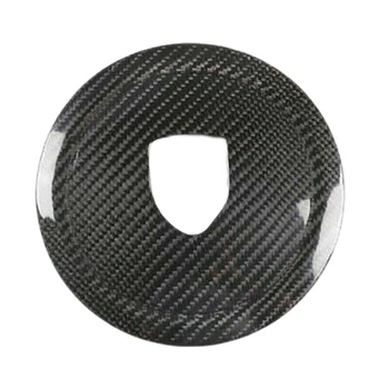 Черен Панел на волана, изработени от въглеродни влакна с лого във формата на кръг върху волана за по-911